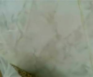 Neukend filmt hij de moslima