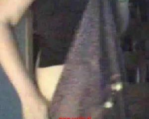 Buikdansen naakt voor de webcam