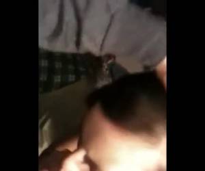 Zijn liefde spettert in haar ogen